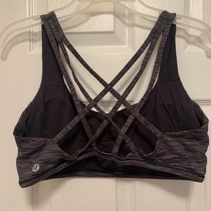 Lululemon sports bra